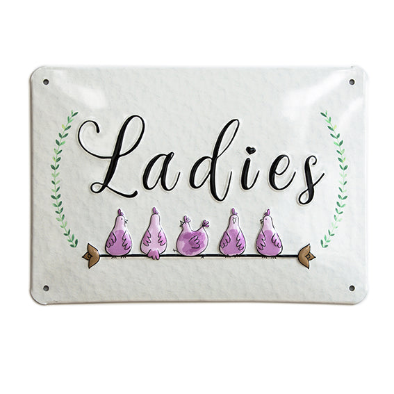 Alu-Schild Hühnergeschichten „Ladies“, gewölbt und geprägt 14,8 x 21 cm