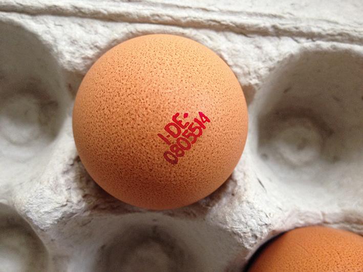 Eierstempel für 30 Eier, Stempelergebnis rot