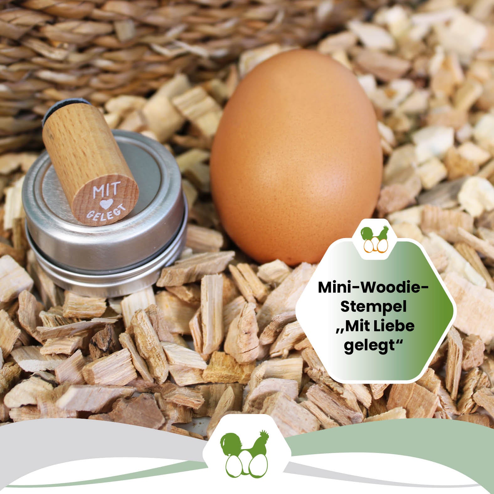 "Mini-Woodie-Stempel „Mit Liebe gelegt“", auf dem Ei